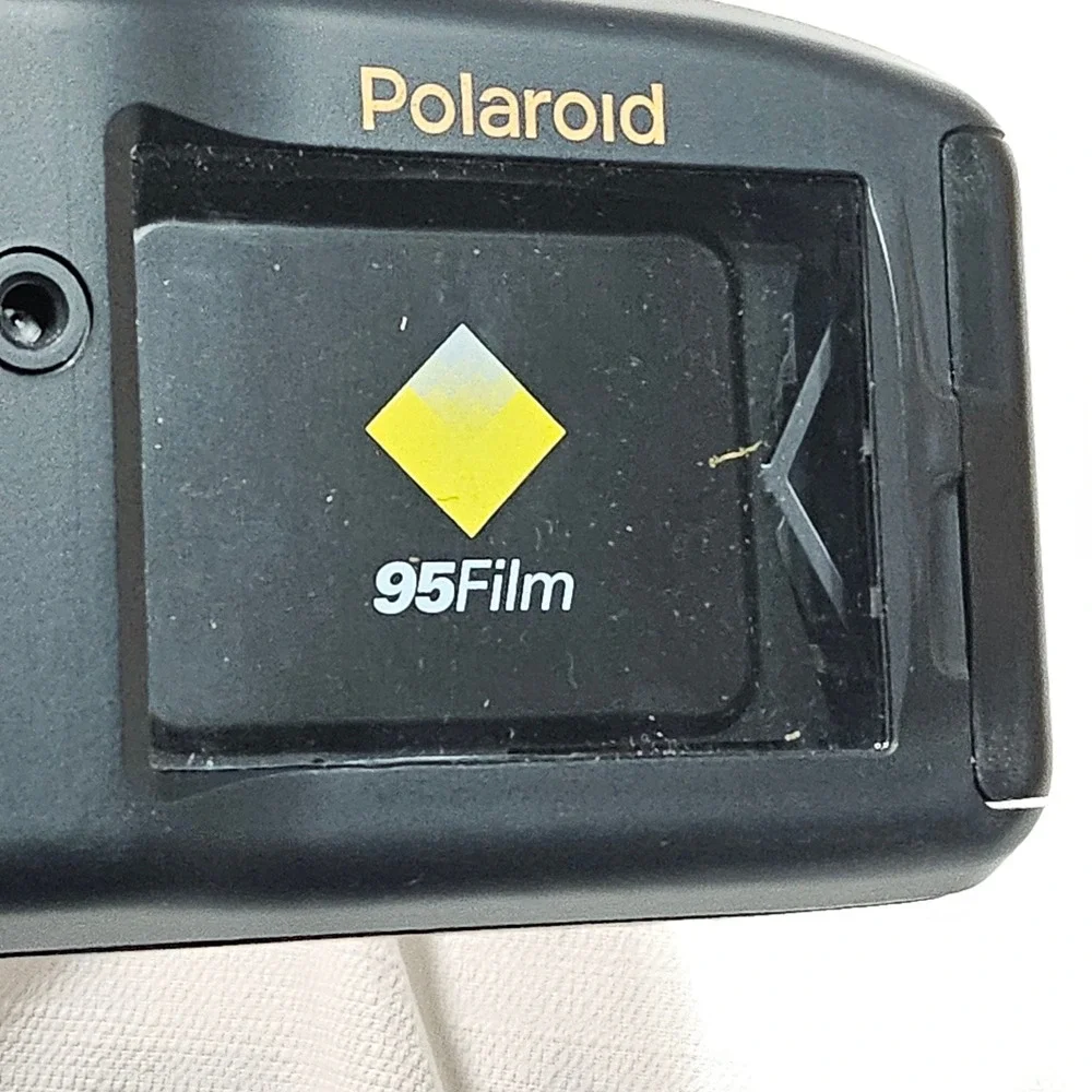 Polaroid Captiva SLR Auto Focus 95 Instant Film Camera‎ with Strap